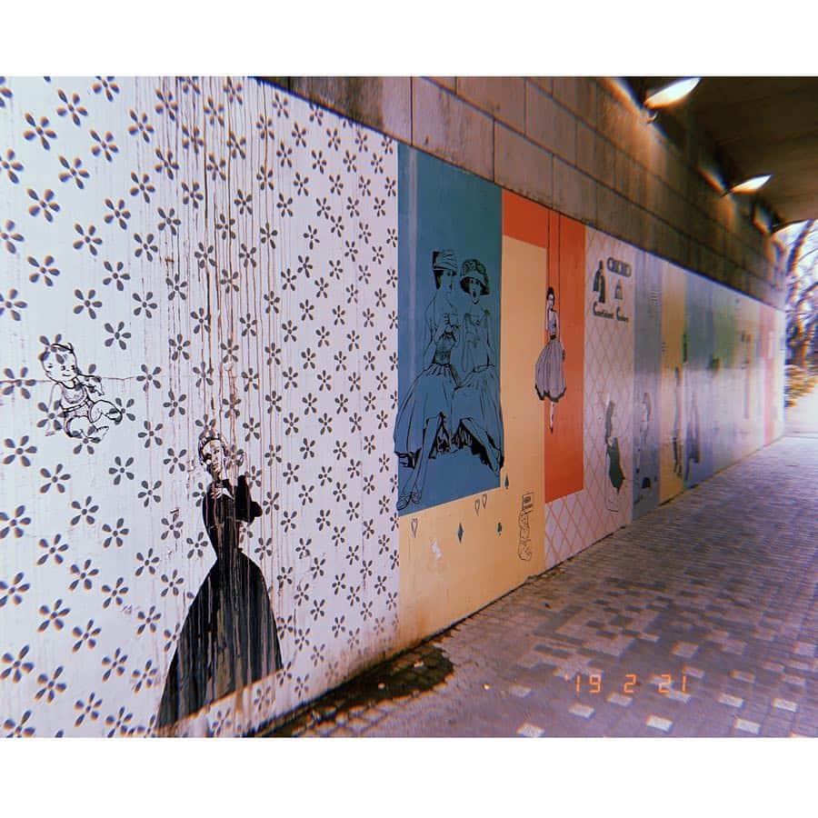 小澤陽子さんのインスタグラム写真 - (小澤陽子Instagram)「🎨🎨🎨 . .  #wallArt #こんなところに #発見 #かわいいトンネル #sweetWay」2月23日 12時18分 - yoko.ozawa729