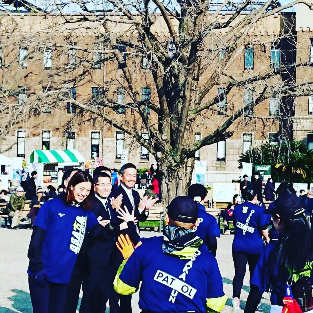 寺川綾さんのインスタグラム写真 - (寺川綾Instagram)「今日は、大阪ランニングパトロールに参加させていただきました。 年齢、性別関係なく、ランニングをしながらパトロールをし、大阪の街がより安全になりますように。 #大阪府警 #ランパト #大阪城 #もずやん #お世話になりました🙇」2月23日 18時26分 - terakawaaya_official