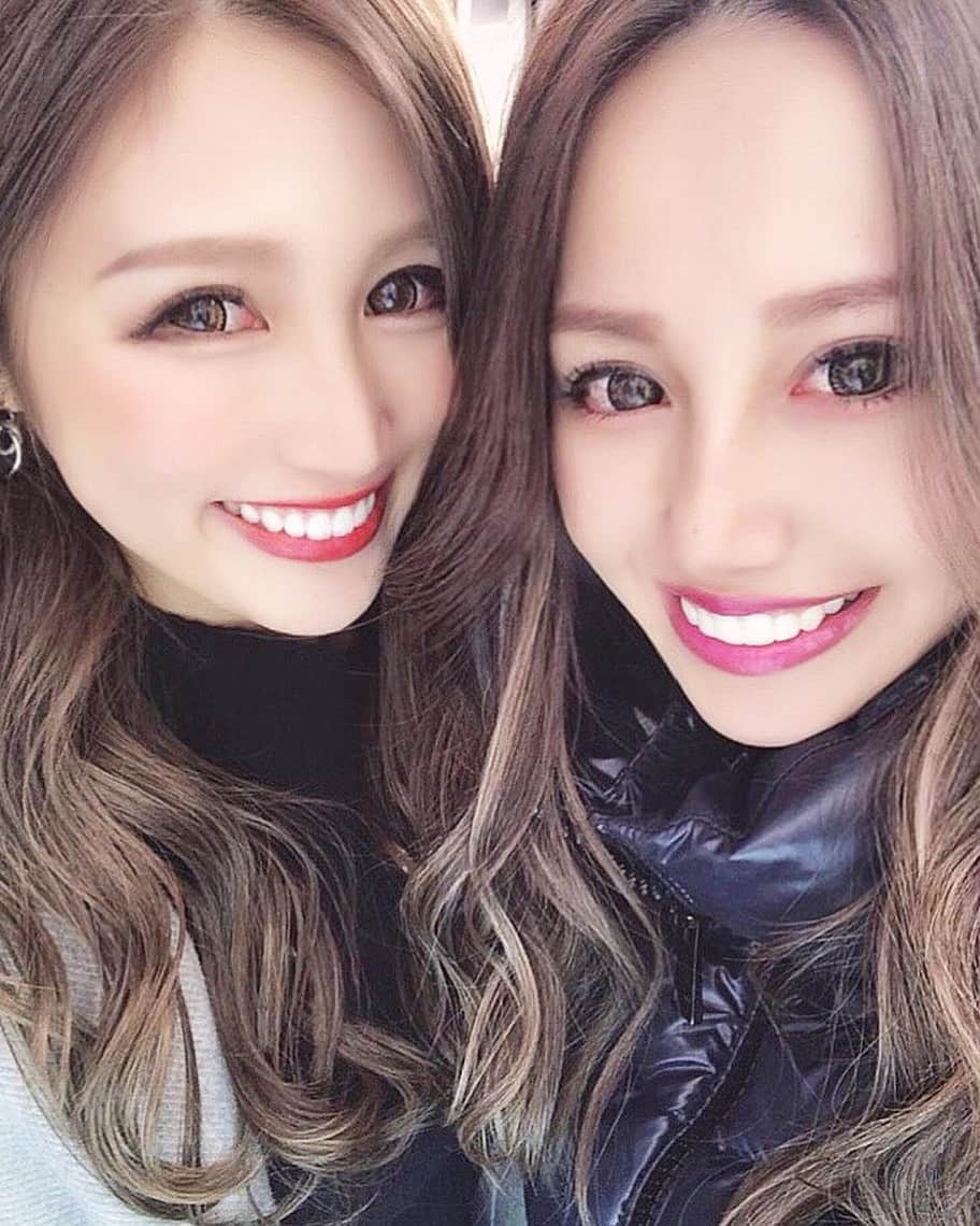 さーぽんさんのインスタグラム写真 - (さーぽんInstagram)「. にこ！💗 愛しのえりなちゃん🥺💗 しょっちゅう遊んでるのに 写真撮らないから撮った👻笑 #ドアップ #美容室帰り #笑顔 #デート」2月23日 20時05分 - rk_27829