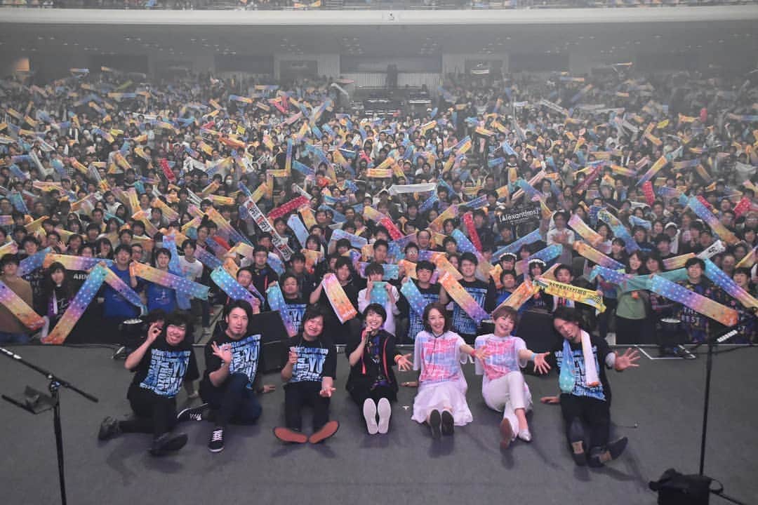 miwaさんのインスタグラム写真 - (miwaInstagram)「名古屋1日目楽しかった！来てくれたみんな、ありがとう！ #名古屋 #miwaバンド #ポーズ謎」2月23日 21時57分 - miwa_official_38