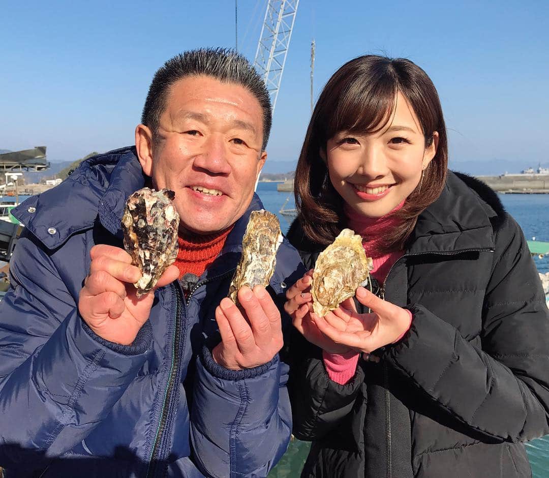 広島ホームテレビ「HOME NEXT neo」さんのインスタグラム写真 - (広島ホームテレビ「HOME NEXT neo」Instagram)「大重です🍀！﻿ ﻿ 旅サラダ、そしてフロントドアも見てくださった方ありがとうございました☺️💓﻿ 今日は江田島市の寺本水産さんから、絶品の牡蠣をご紹介しましたよ😆✨﻿ 本当に身が大きくて美味しい、ぷりぷりの牡蠣...﻿ 生で食べても、カンカン焼きも、すき焼きも、オイル漬けも、全部絶品でしたよ🤤🤤﻿ ﻿ さて、私は今回の旅サラダでラッシャーさんのパートナーを卒業...😭﻿ これまでおよそ4年間！夏企画も合わせると、10回くらい旅サラダとラッシャーさんにはお世話になりました☺️✨﻿ 入社してから夢だった旅サラダ中継を担当できて、たくさん勉強になりましたし、楽しませていただきました😊🌸﻿ ﻿ これまで、広島の各地から美味しい物を紹介してくださった中継先の方✨中継先まで足を運んでくださった方もいらっしゃって、、毎回嬉しかったです☺️﻿ 本当にありがとうございました🍀🍀🍀 ﻿ ﻿ ﻿ #旅サラダ #ラッシャー板前さん #江田島 #寺本水産 さん #牡蠣 #ホームテレビ #大重麻衣 #アナウンサー」2月23日 22時26分 - home.announcers