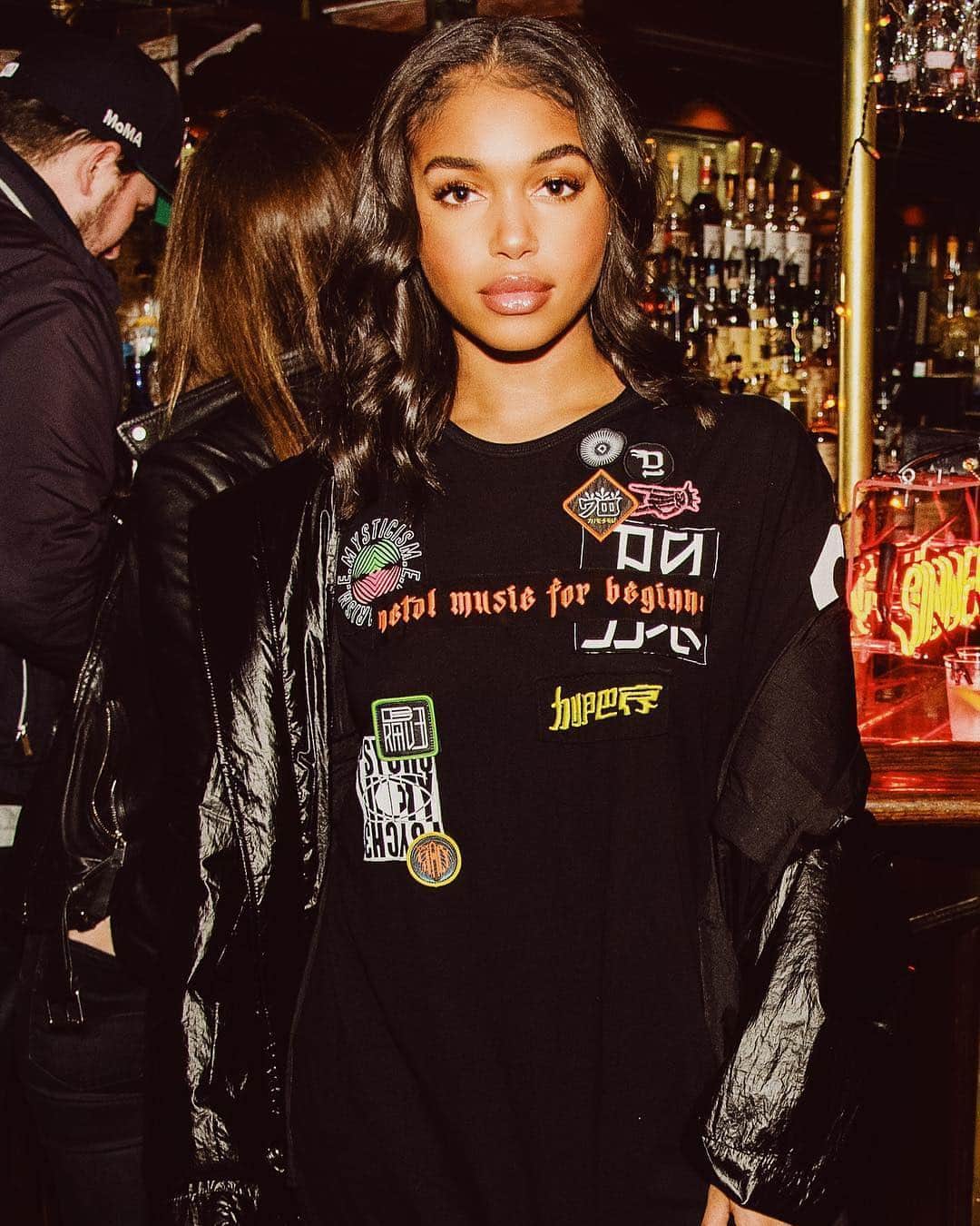 ディーゼルのインスタグラム：「@lori_harvey_ taking her @diesel out for a night ride. NBD.」