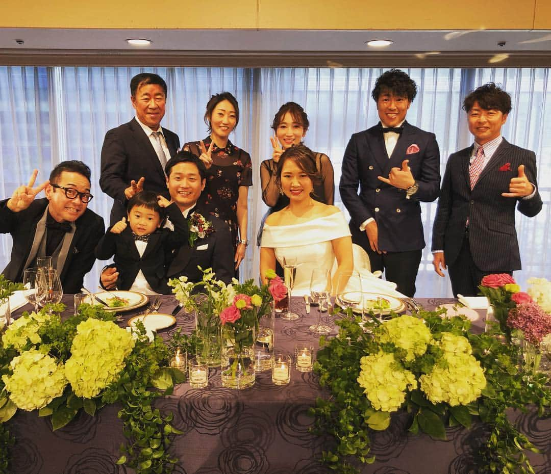 飯島茜さんのインスタグラム写真 - (飯島茜Instagram)「親友の結婚式👰🤵二人ともおめでとう🍾🍾🍾 感動😭😭😭 もらい泣き👰🤵」2月23日 23時48分 - akaneiijima711