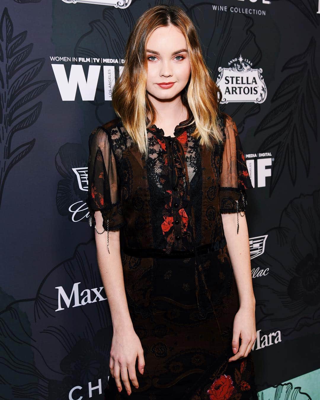 リアナ・リベラトさんのインスタグラム写真 - (リアナ・リベラトInstagram)「women in film last night with my date @coach 🥀」2月24日 6時44分 - lianaliberato