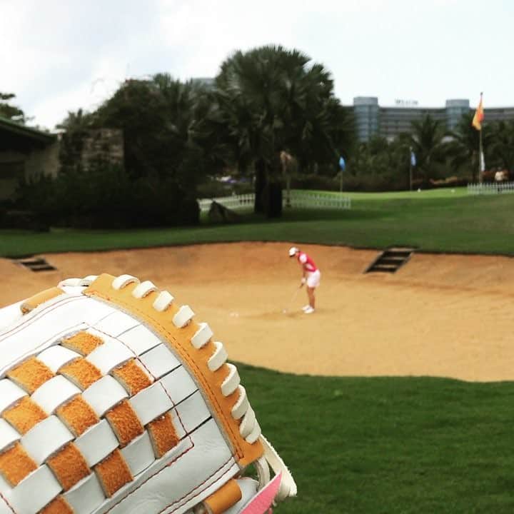 のインスタグラム：「合宿してるふう......😎⚾️⛳️🏋️‍♀️🏝」