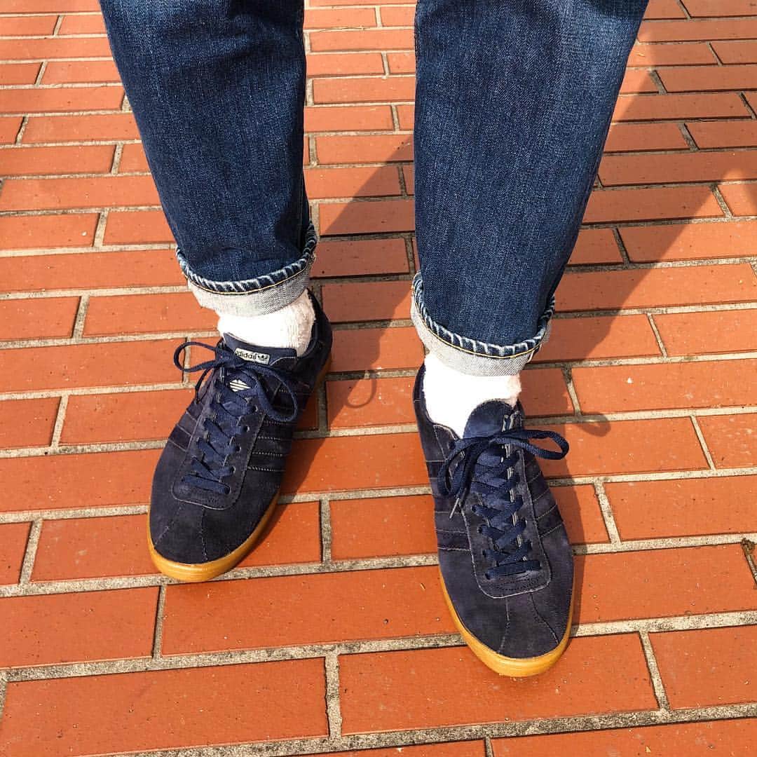 the.daily.obsessionsのインスタグラム：「Today, wearing 1980's Vintage adidas Tobacco "Navy Color" Made in France and 1960's Vintage Levi's 502 Capital E-Model.」