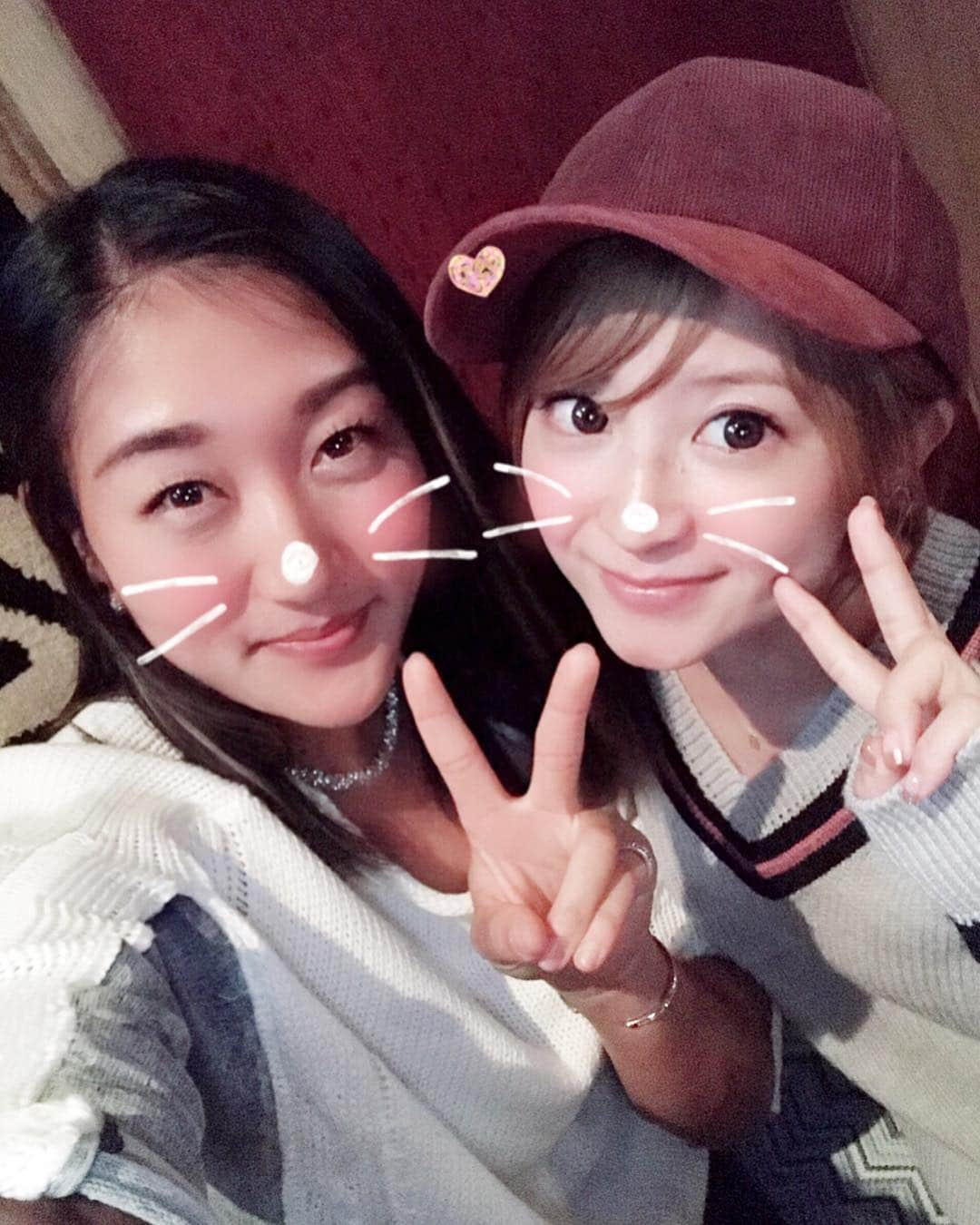 奥野彩加さんのインスタグラム写真 - (奥野彩加Instagram)「久しぶりに会えて嬉しかった〜❣️✨🙈 @mariyaguchi_official  #優しくて本当に綺麗で話しやすくて 💭✨ #また早く会いたいな 〜 ❤️ ・ ・ #矢口真里 #奥野彩加 #tennis #athlete #smile #singer #model #テニス #アスリート #筋トレ女子 #スポーツ #life #training #thankful #blessed #tennisplayer #tour  #테니스 #스포츠  #love #girls #japan #tokyo」2月24日 14時25分 - ayakaokuno