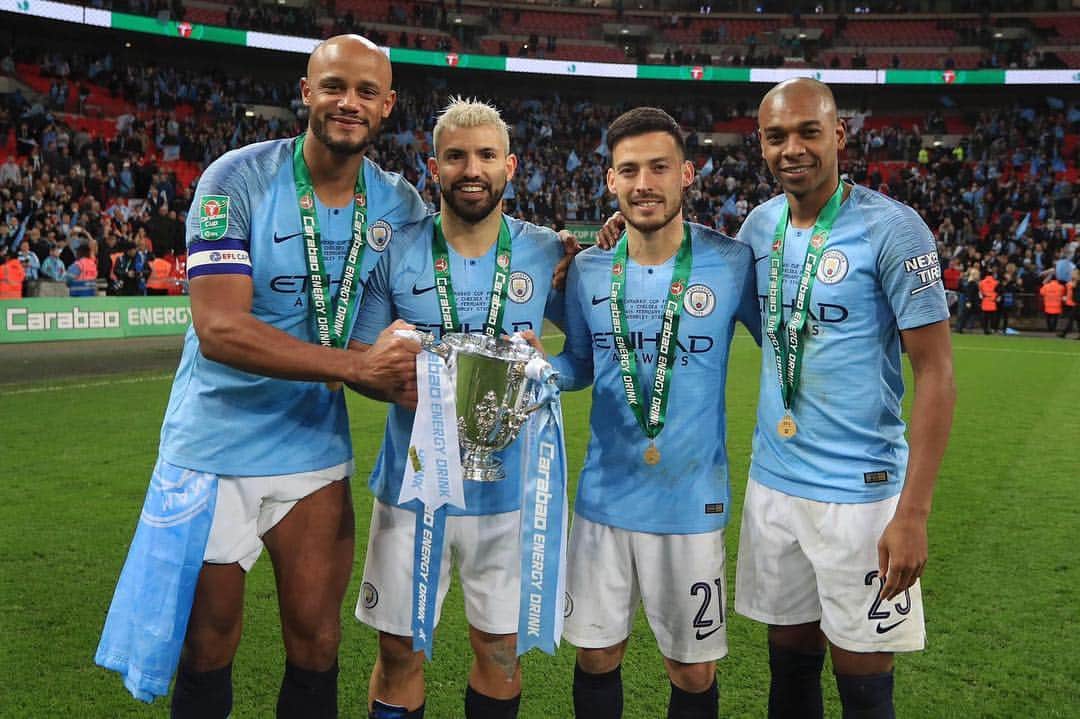 のインスタグラム：「These guys.. 🙌🏾 🏆 🏆 🏆 🏆 Well done to the team, we fought and kept fighting till the end. #ManCity #LeagueCup」