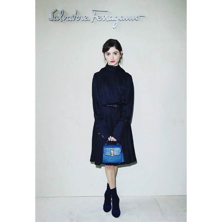 ナタリア・ダイアーさんのインスタグラム写真 - (ナタリア・ダイアーInstagram)「grazie mille @ferragamo #ferragamoaw19 👏❤️#ad」2月24日 23時39分 - nattyiceofficial