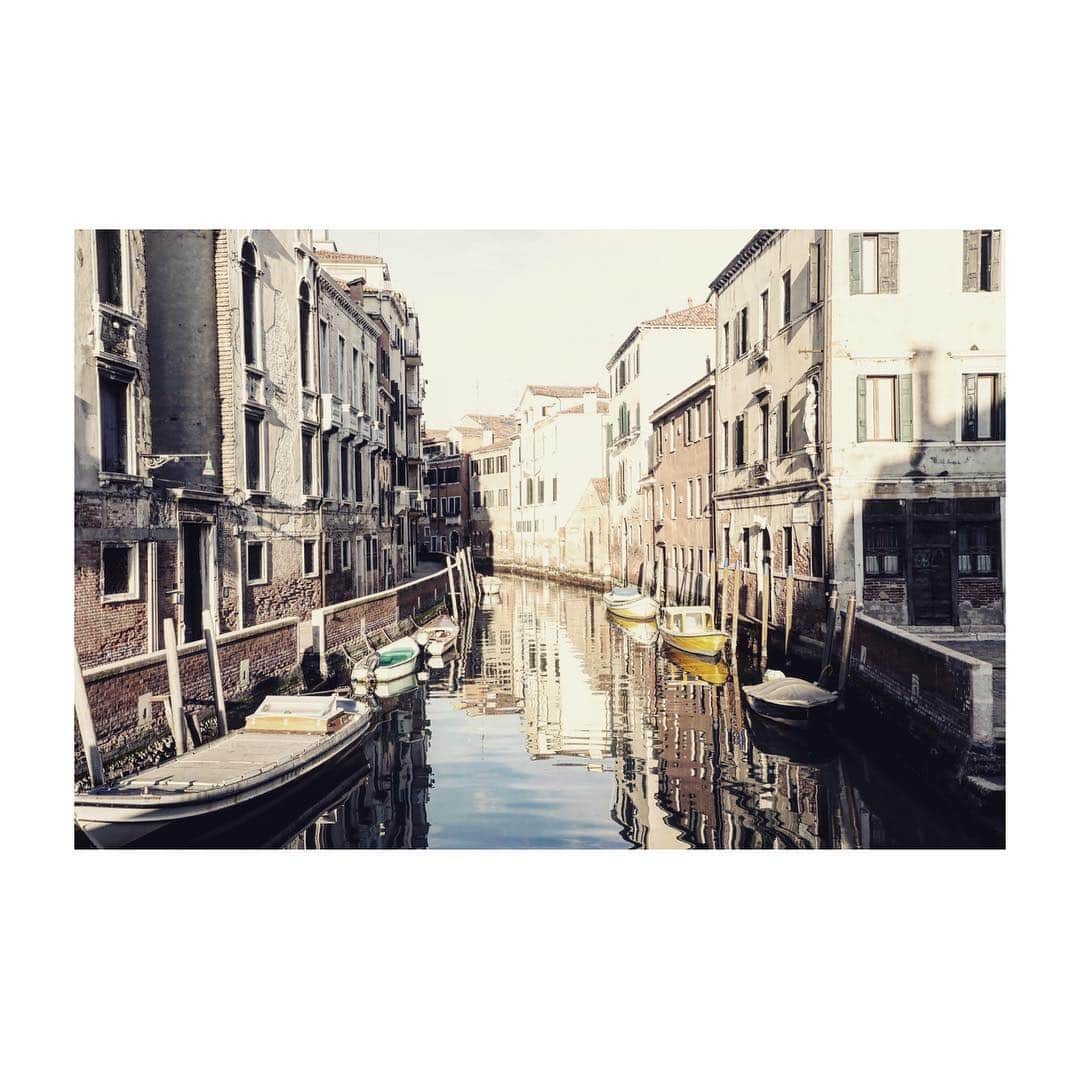 ROLANDさんのインスタグラム写真 - (ROLANDInstagram)「- - IN Venezia. - ROLAND滴り過ぎて、基本俺の行った先が水の都。 - #水も滴るいい男 #ROLAND #Venezia @428.kei」2月25日 11時49分 - roland_0fficial