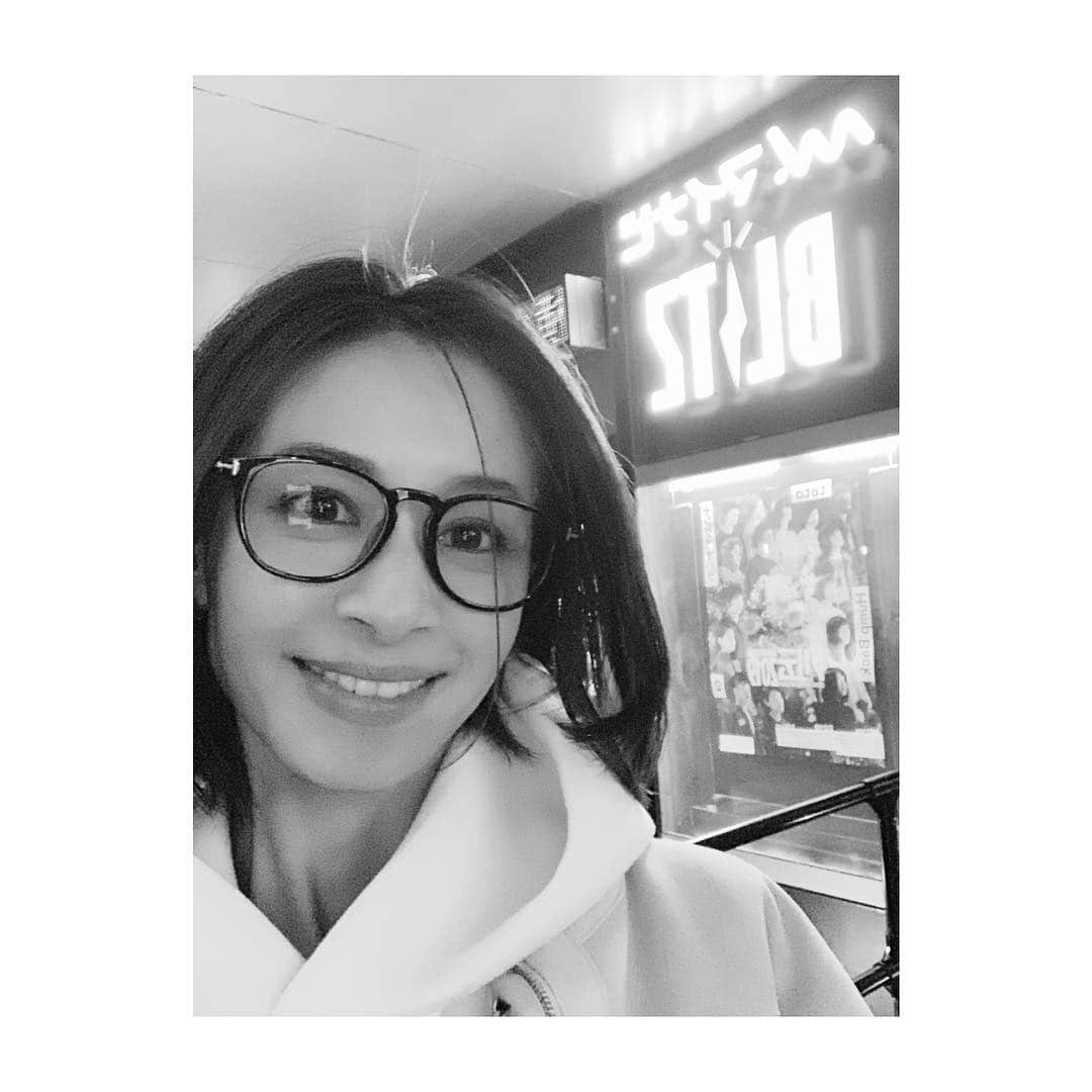 稲沢朋子さんのインスタグラム写真 - (稲沢朋子Instagram)「スジナシ！ 観てきた〜☺️ 笑福亭鶴瓶さんと高橋一生さんの即興のステージ！素晴らしい✨ 中井美穂さんの絶妙なトークに感動！ 勉強になりました！ #スジナシ #中井美穂 #笑福亭鶴瓶 #高橋一生」2月26日 1時23分 - ina_tomo