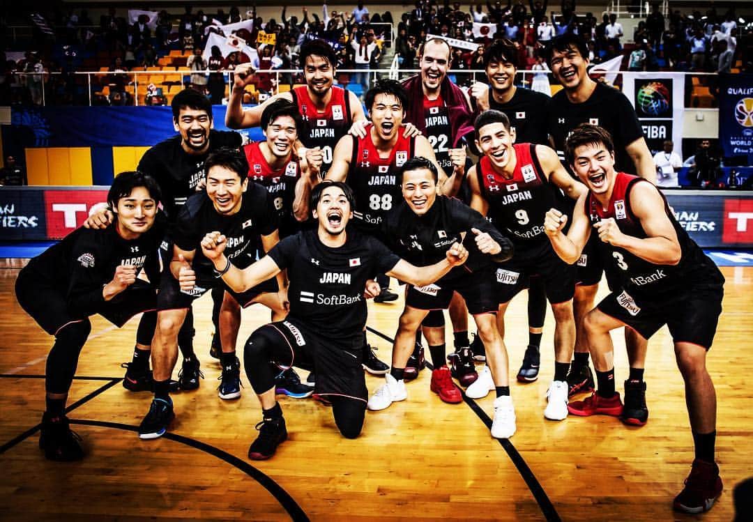 のインスタグラム：「🇯🇵🇯🇵🔥🔥 ✈️✈️→→🇨🇳」