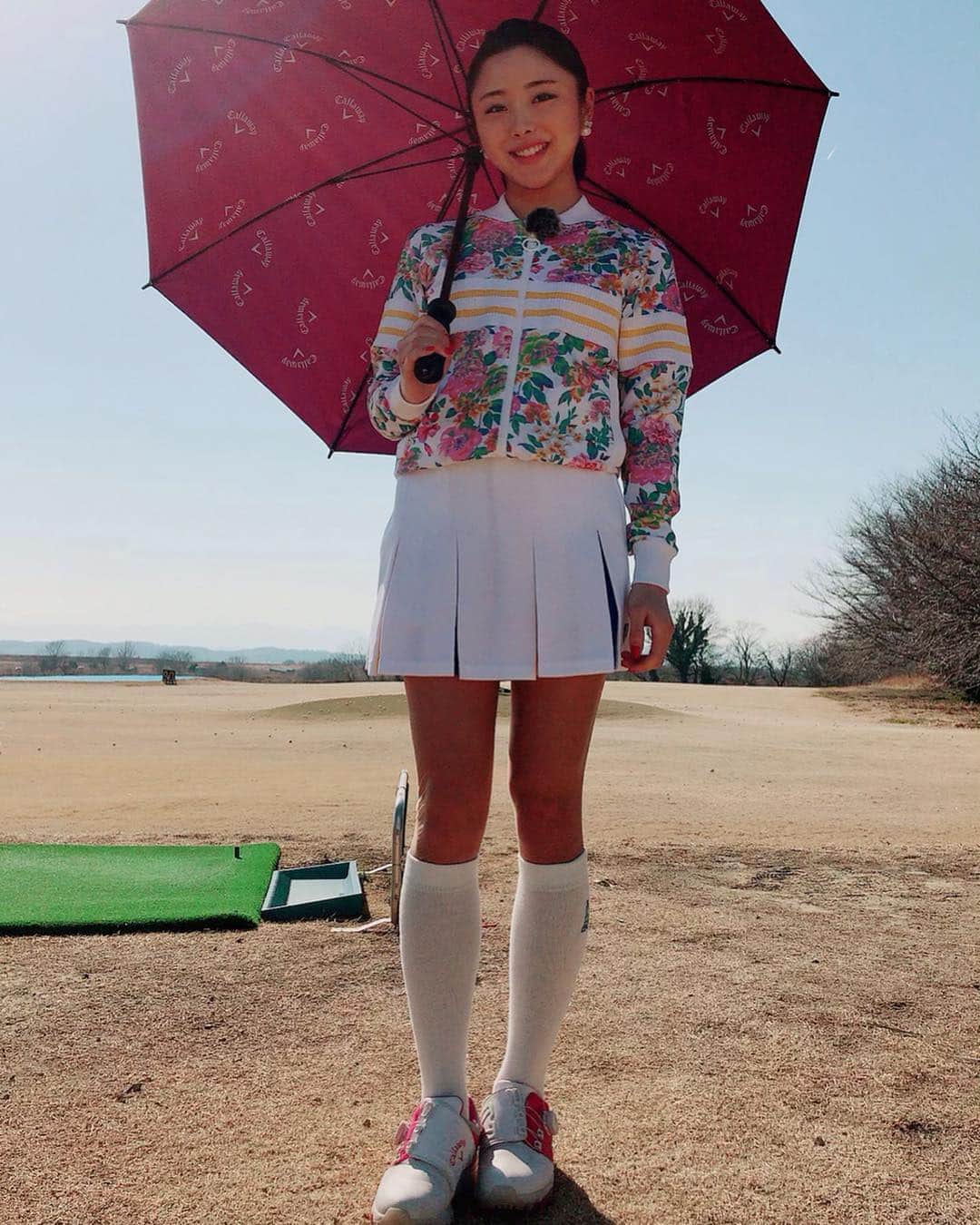 のインスタグラム：「. . 楽しい撮影でした♩💕 可愛いウェアに優しいスタッフさんと 新作のクラブと最高の練習環境に恵まれた今日一日💖☀️ . . #熊谷武蔵野ゴルフセンター #callawaygolf」