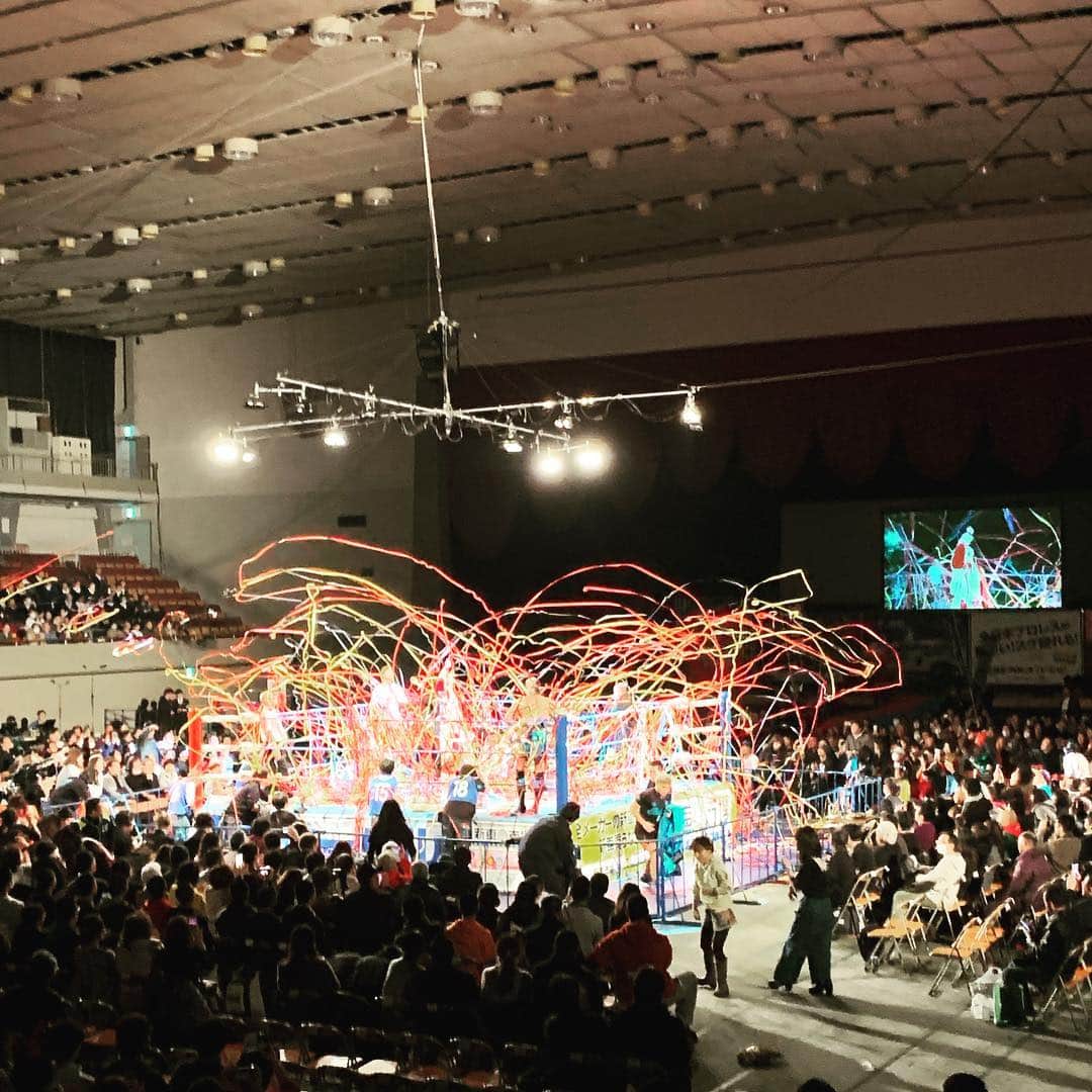 長谷部 洋一さんのインスタグラム写真 - (長谷部 洋一Instagram)「全日本プロレス最高でしたゼァ！ どの試合も熱すぎ！ 特に宮原選手、諏訪魔選手、関本選手、岡林選手最高っすゼァ！ 内弁士ごくうさんと観戦ゼァ！楽しすぎたー＼(^o^)／ #全日本プロレス#プロレス#横浜文化体育館#宮原選手#諏訪魔選手#関本選手#岡林選手#最高ですか#最高です#ゼァ」2月26日 13時26分 - wafflehasebe