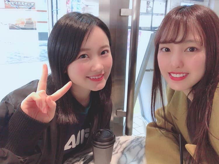 飯窪春菜のインスタグラム：「カントリー・ガールズとモーニング娘。'19兼任のラブリーちぃちゃんこと森戸知沙希ちゃんとランチしました🍽  わぁーーー、卒業以来2ヶ月ぶりのちぃちゃん！ らぶい！可愛い！癒されたあ！❤️ はあ、かわい。☺ ️ #lunch  #デート  #モーニング娘19  #morningmusume  #森戸知沙希  #ちぃちゃん  #すっぴん  #最近のカメラすごい  #眉毛すら書いてない  #はるなの毎日  #飯窪ってる」