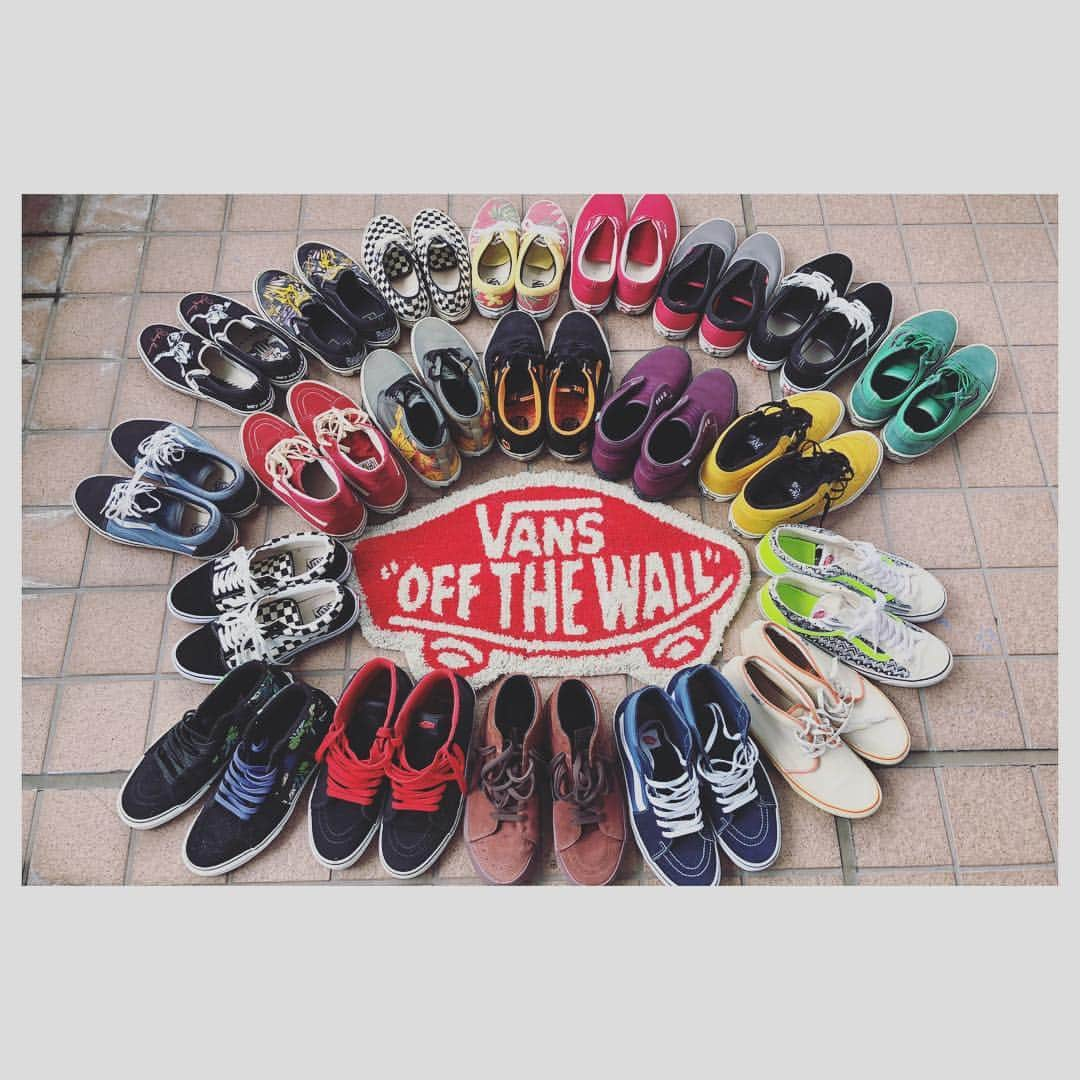 ELSAさんのインスタグラム写真 - (ELSAInstagram)「My best footwear🐾 #vans」2月26日 17時34分 - elsajealkb