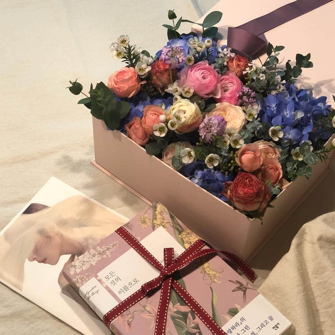 シン・セギョンのインスタグラム：「♥️」