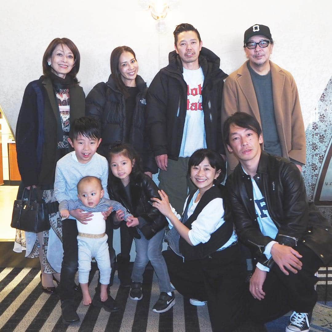 YOPPYさんのインスタグラム写真 - (YOPPYInstagram)「. TET & MIKI BIRTHDAY LUNCH!!!!!! 西山夫妻には もぅずっと仲良くしてもらっております 色んな思い出が詰まっている中 新たな思い出を作れてる💙最高です💙  お二人様おめでとうございます㊗️ . 小野夫妻と三家族揃っての食事の安定感。 . ほわーーーーっとする 楽しい時間でした . すごいいい時間でした #ルルに夢中」2月26日 22時14分 - yoyoyopico