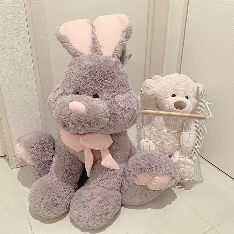 ピュアラモ オフィシャルさんのインスタグラム写真 ピュアラモ オフィシャルinstagram Rapunzelyuka 0302 さんのitem紹介 𝐂𝐎𝐒𝐓𝐂𝐎 去年買えなかった イースターバニー ちゃん ついでに一緒に埋もれてたくまちゃんもget ラス4くらい