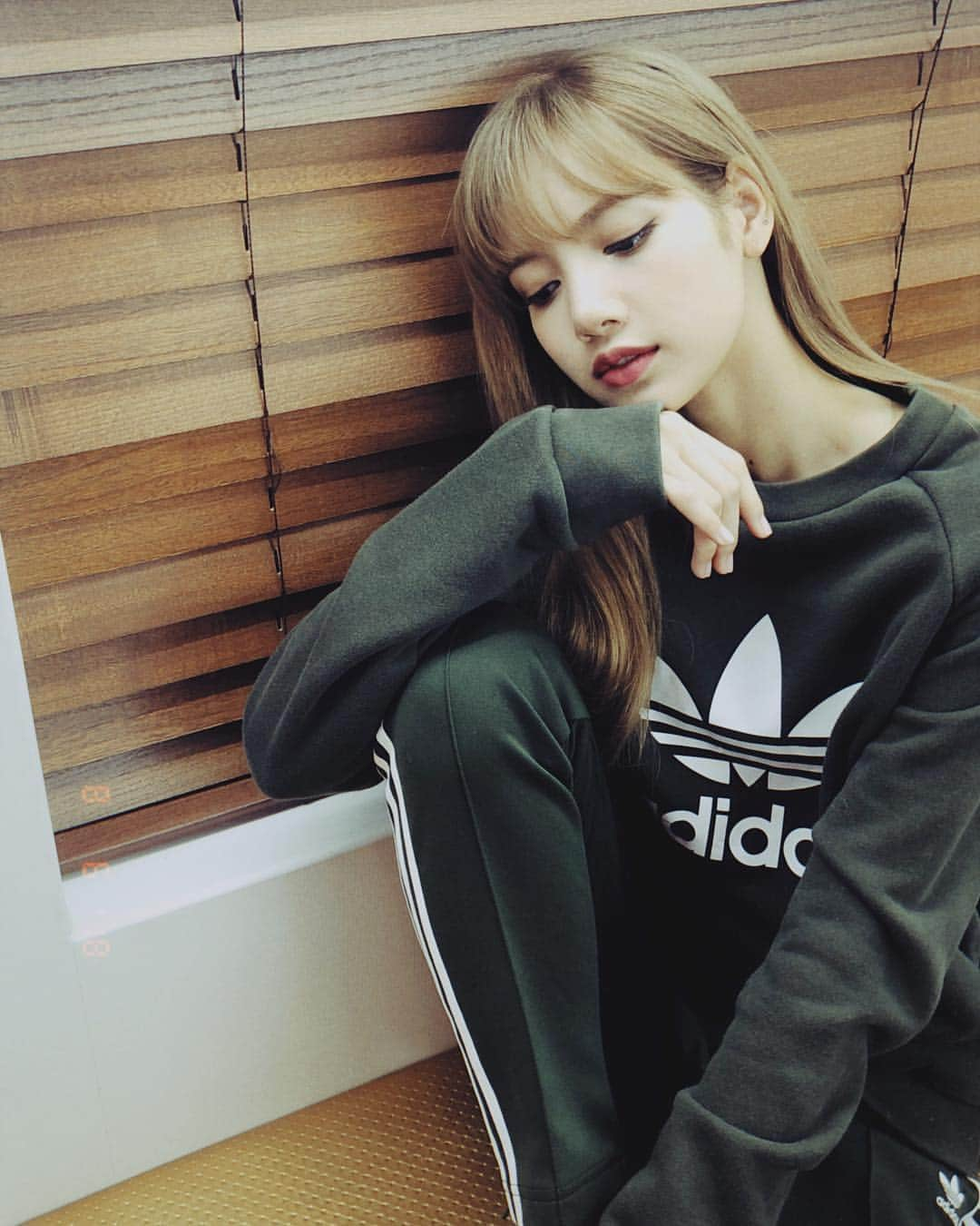 リサさんのインスタグラム写真 - (リサInstagram)「💚@originals_kr #ad」2月26日 22時58分 - lalalalisa_m