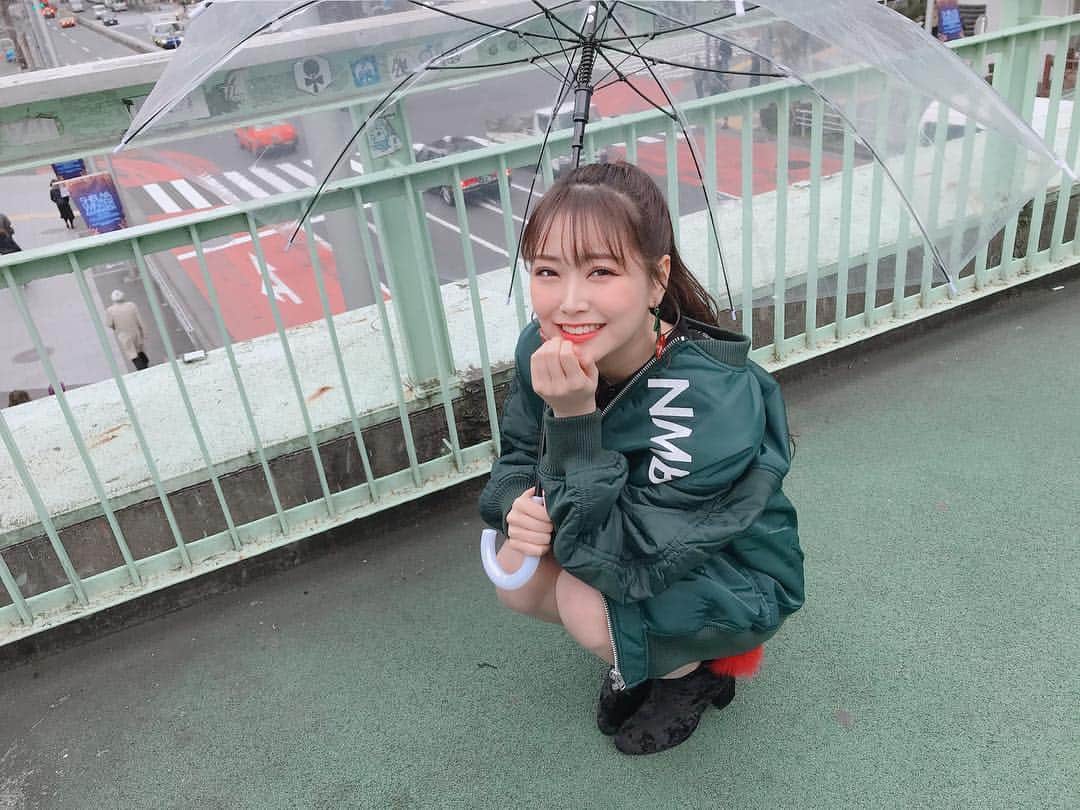 白間美瑠さんのインスタグラム写真 - (白間美瑠Instagram)「この衣装可愛い❤️好き！ この日、雨も降ってて寒かったよー！ #ジワるdays #akb48 #nmb48」2月27日 14時40分 - shiro36run