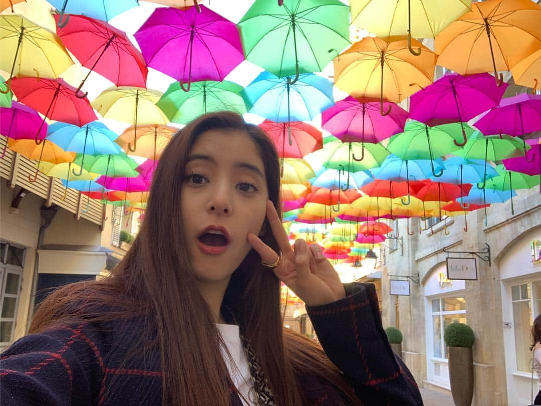 新木優子さんのインスタグラム写真 - (新木優子Instagram)「❤️💜🧡💛💚💙 @ paris」2月27日 6時40分 - yuuuuukko_