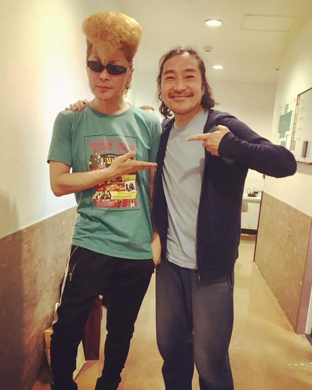 綾小路翔さんのインスタグラム写真 - (綾小路翔Instagram)「with My Hero。 一生忘れない日。一生忘れられない日。 #ウルフルズ #トータス松本 #初めてライブを観たのは #中学生の頃 #既に追っかけだった #まちゃまちゃ の #撮影 #による #ブートレグビデオ  #MCで言わなかったけど #MCで言えなかったけど #ここで叫ばせて  #まちゃ #俺 #遂にウルフルズと同じステージに立ったよ！ #しかも同じステージで一緒に演ったよ！ #夢叶えたよ！ #やったー！ #ウルフルズ兄やん達に心から感謝  #にしても緊張しすぎの #綾小路翔 #撮影 #ちんさん #内藤啓介」2月27日 12時05分 - showayanocozey