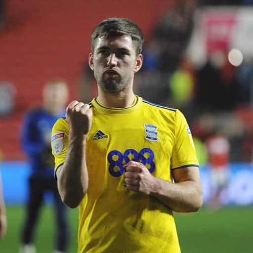 ゲイリー・ガードナーさんのインスタグラム写真 - (ゲイリー・ガードナーInstagram)「Brilliant win and performance last night!!!😀⚽️ Thank you for the support!!👏👌🏻 @bcfcofficial 🔵⚪️ #KRO」2月27日 19時02分 - 22gards