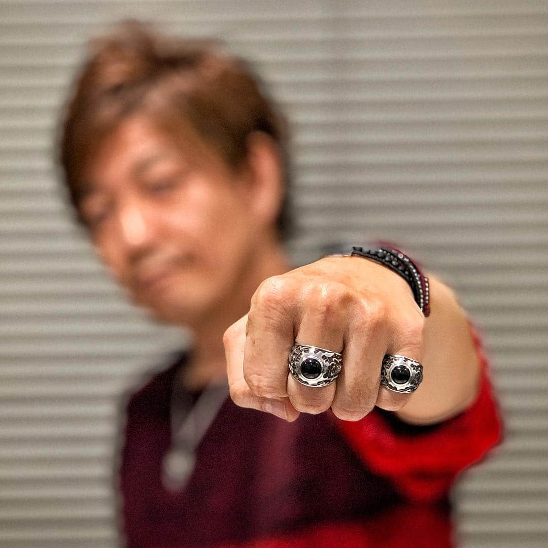 FINAL FANTASY XIVさんのインスタグラム写真 - (FINAL FANTASY XIVInstagram)「FINAL FANTASY XIV Silver Ring ＜Meteor Survivor＞ designed with Yoshi-P to debut at Tokyo Fan Festival! 吉田P監修のシルバーリング「メテオサバイバー」！日本ファンフェス先行発売！ #FFXIV #FF14」2月27日 19時30分 - ffxiv