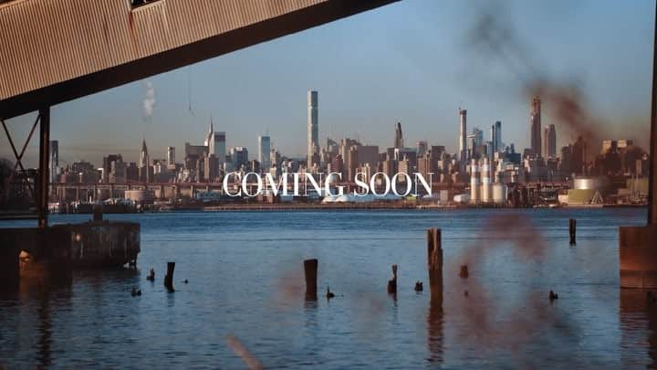 リード・モラノのインスタグラム：「#Repost @e.l.o.d.i.e.y.u.n.g · · ·  Just teasing you... Coming up soon with @vancityreynolds and directed by  @reedmorano ! @armanibeauty #ArmaniCode  #adamarkapaw @shane.valentino @hils.alive @pulsefilms @tomopoole @romaricsenee @daveyspens @onegemini_studios @lindseyryan229 #samsneade @alextorterotot @the_klapper」