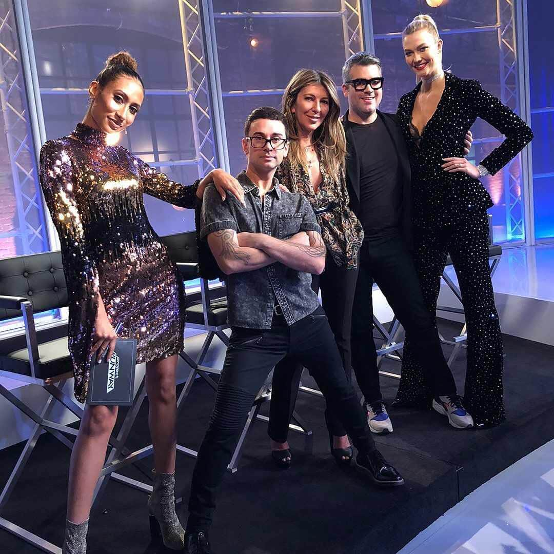 ELLE Magazineさんのインスタグラム写真 - (ELLE MagazineInstagram)「🙌🏼🙌🏾🙌🏼🙌🏿🙌🏽 @projectrunwaybravo is back with ELLE EIC @NinaGarcia tonight at 8/7c!」3月15日 3時08分 - elleusa