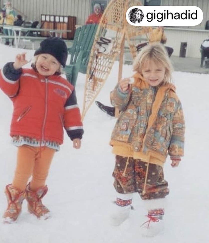 のインスタグラム：「Hey gorgeous @gigihadid you are totally rocking your nineties @oililyworld outfits! Thanks for sharing these pictures with us today and you know we are open to create some new Oilily memories with you 😉✨👀 !  #gigihadid #oilily #oililyworld #gigihadidxoilily #lookinggood #feelingnostalgic #welovethe90s #throwbackthursday」