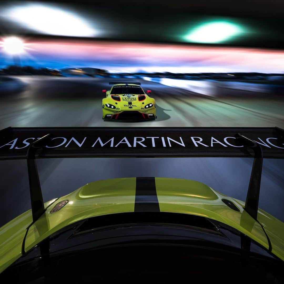 アストンマーチンさんのインスタグラム写真 - (アストンマーチンInstagram)「Born predators, Aston Martin Vantage GTEs hunt together in a pack #WEC #1000MSebring」3月15日 3時40分 - astonmartin