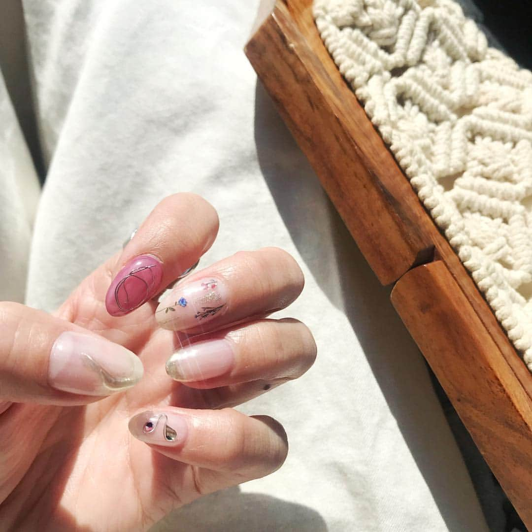 Nagiさんのインスタグラム写真 - (NagiInstagram)「. 春ネイル🌷 . @yu_s.nail . . .」3月14日 19時16分 - nagina001