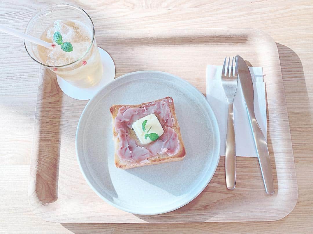 茉井良菜のグルメインスタ