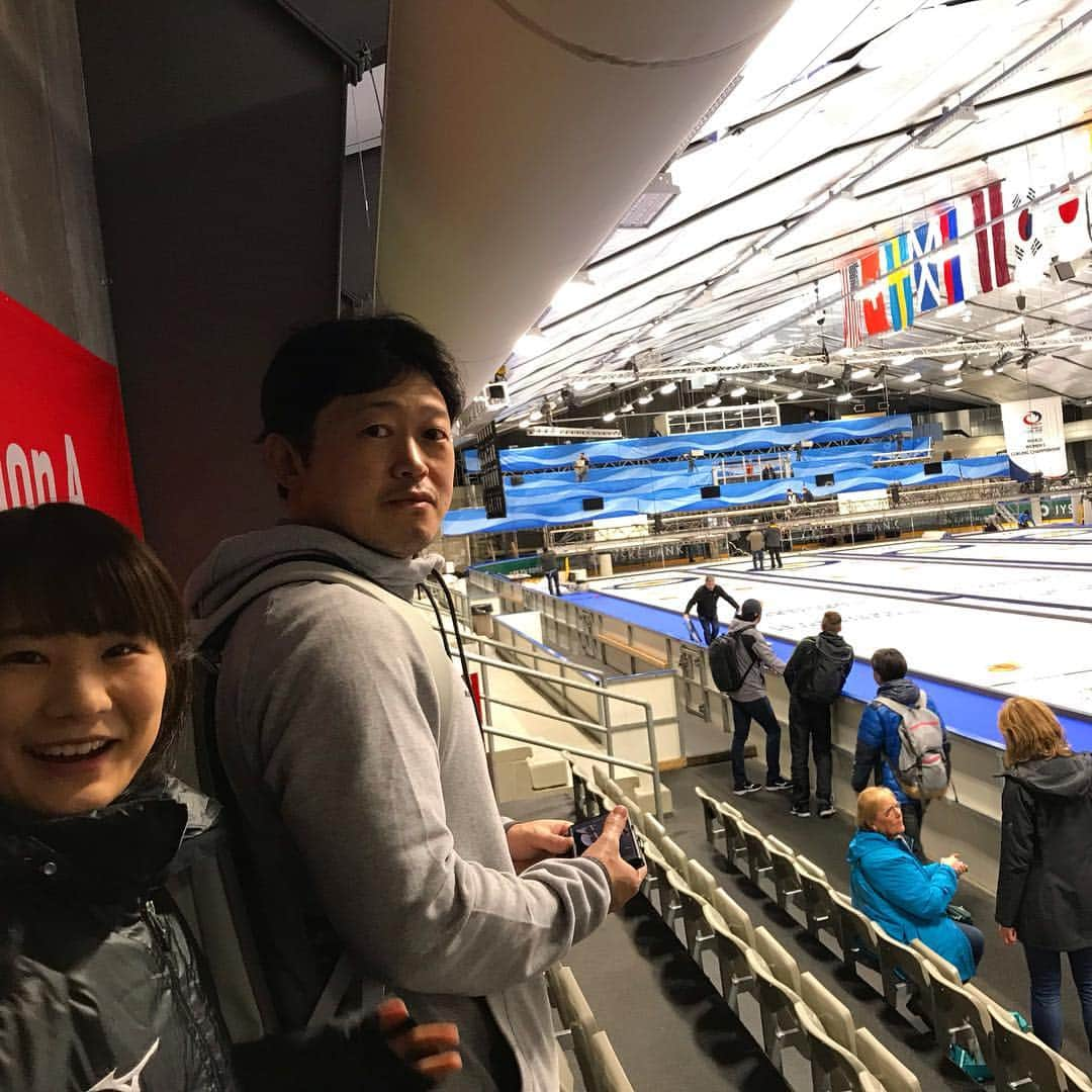 北澤育恵さんのインスタグラム写真 - (北澤育恵Instagram)「🇩🇰 #worldcurlingchampionship #curling #まさしトレーナー #うざわさん #まさごん」3月14日 19時41分 - ikue.kitazawa.be_chan