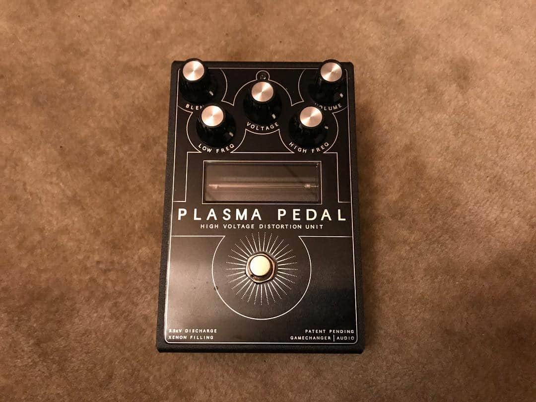 モリシーさんのインスタグラム写真 - (モリシーInstagram)「東京から帰ってニュー機材でリハ3days。 BOSSのアンプNextone ARTISTとgamechanger AUDIOのPLASMA PEDAL。 どちらも直感的にサウンドが作れてGOODでした！ #BOSS #Nextoneartist #gamechangeraudio #plazmapedal」3月14日 19時56分 - morisee_acc
