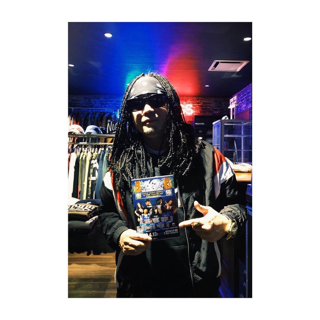 のインスタグラム：「東京から戻りINDOORへ  #濱Cali #indoor」