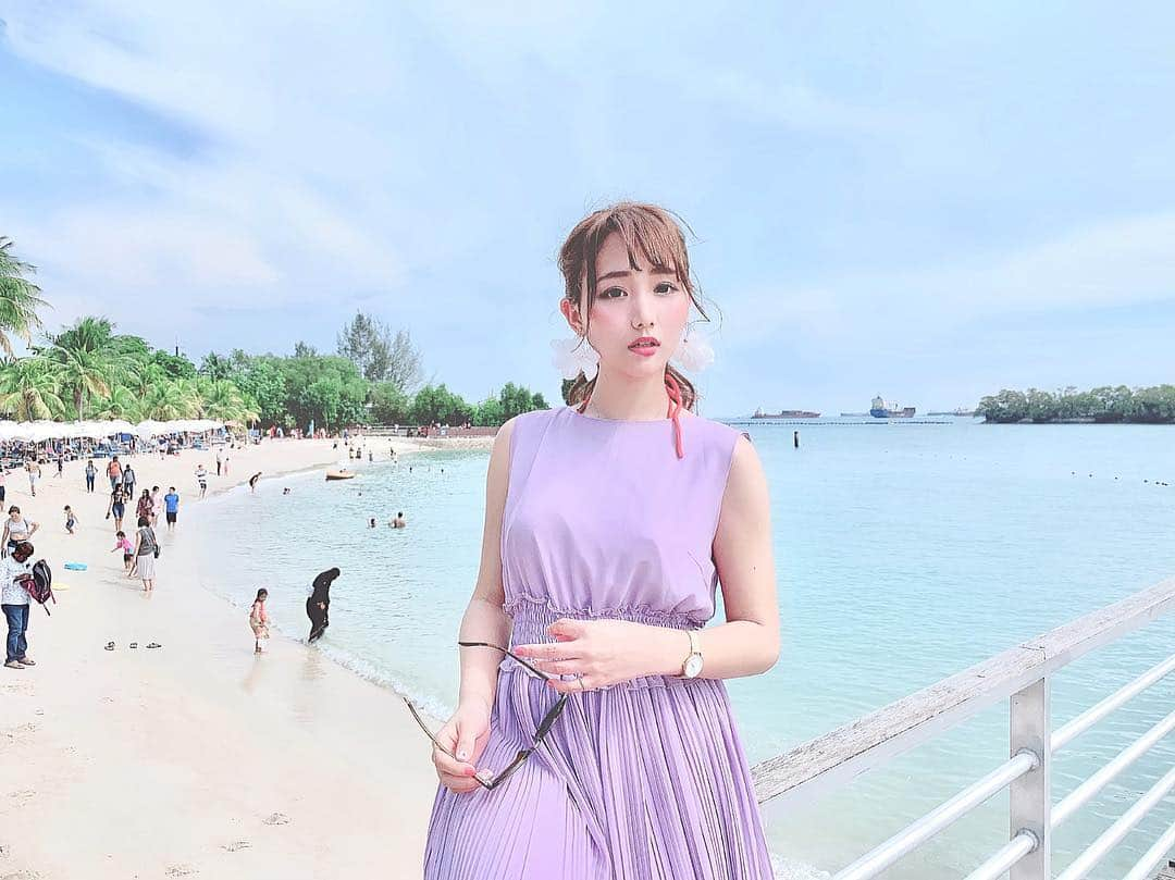 加藤里奈さんのインスタグラム写真 - (加藤里奈Instagram)「. 海ーー🐳 ほんときれい！ . #ootd #fashion #instagram #instalike #instafashion #instagood #instalike #marinabaysands #水着 #水着女子 #ビキニ #シンガポール #シンガポール旅行 #シンガポール旅 #シンガポール日記  #女子旅 #たびじょ #女子旅行 #アラブストリート #セントサ島 #セントーサ島  #シンガポール観光 #海 #夏コーデ #海外旅行 #ヘアアレンジ #マリーナベイサンズ #シンガポールカフェ #シンガポールカフェ巡り」3月14日 20時02分 - katoco0326