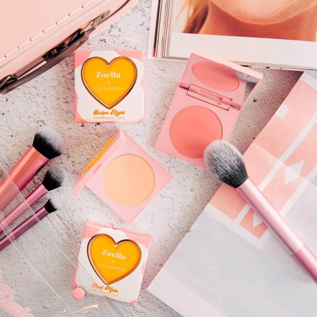 ゾーイ・サグさんのインスタグラム写真 - (ゾーイ・サグInstagram)「The Zoella X @ColourPopCosmetics Soul Mate blush is one of the best sellers from our latest collaboration! Combine the prettiest pink with a dusting of Swipe Right highlight for a gorgeous rosy glow 🌹✨ click the link in our bio to shop!」3月14日 20時07分 - zoella