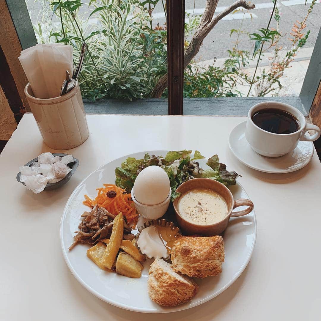 Kozue Kawabeのグルメインスタ