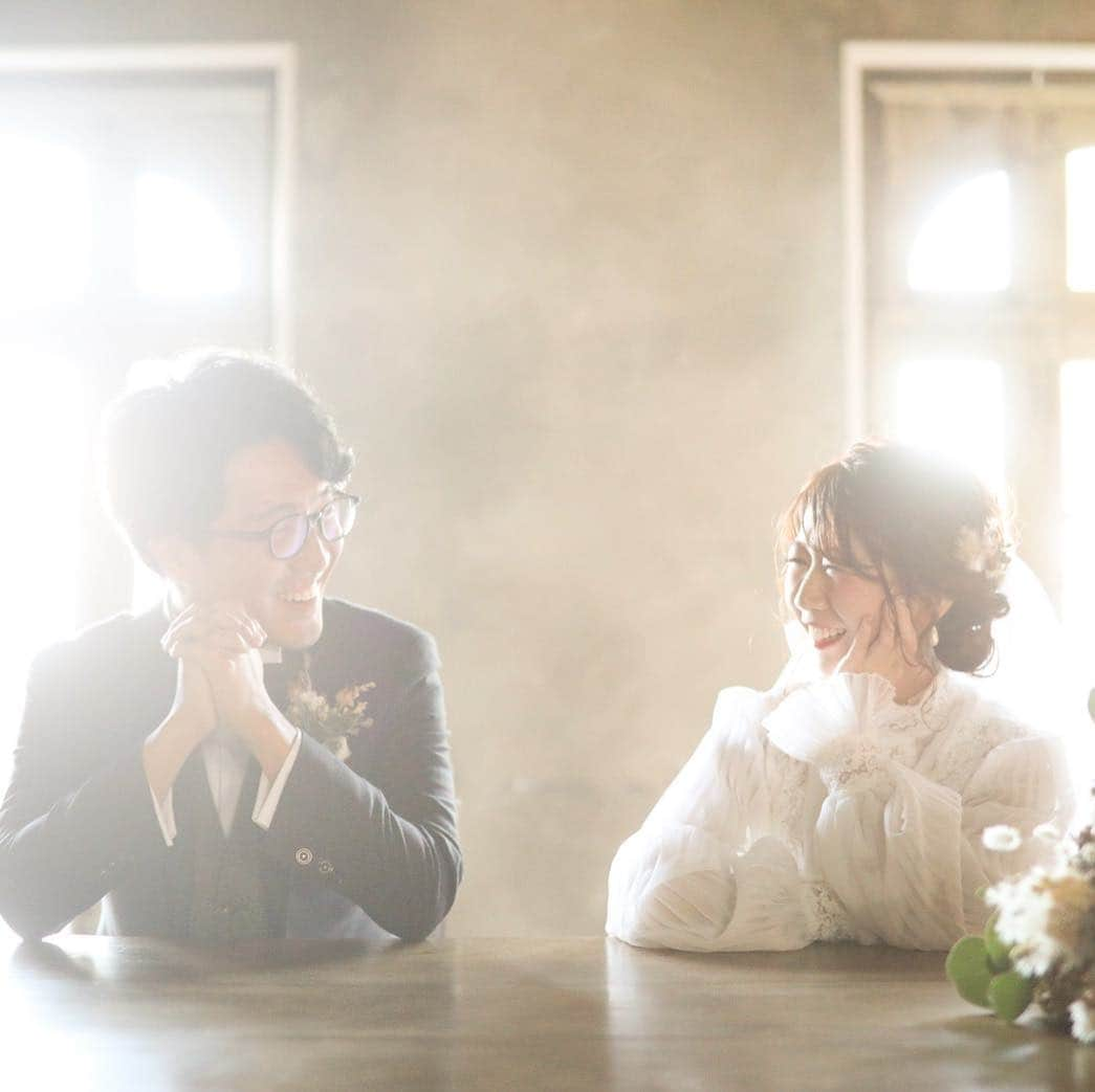 Ruban Weddingさんのインスタグラム写真 - (Ruban WeddingInstagram)「Rubanは光を読めるフォトグラファーのオーナーが、360度全て計算して作ったフォトスタジオ。﻿ ﻿ 撮影した時の光りと影のバランス、背景に映り込むアンティークの色彩。﻿ そしてそこにいる人の気分をリラックスさせるような、空間の香りにまでこだわっています。﻿ ﻿ 自然光を使って撮影するスタイルなので、作り過ぎない柔らかい雰囲気のお写真を残すこともできます。﻿ ﻿ Rubanではフォトウェディングのお問い合わせを多数頂いております。﻿ 中には都心部から来られるお客様もいらっしゃいます。﻿ 順次返信させて頂いておりますので、今しばらくお待ち下さいませ。﻿ ﻿ ﻿ ﻿ ￣￣￣￣￣￣￣￣￣￣￣￣￣￣￣￣￣￣﻿ 🌸🌸🌸﻿ ﻿﻿ ﻿﻿3/21は大人気フェア、HANAYOME FAIRを開催＊﻿ ﻿﻿﻿﻿ DIYやヘアメイク、ドレス試着など、憧れの花嫁になるための予備知識をつける事ができる体験型のウェディングフェアです👗👠﻿ ﻿ お洒落な会場コーデも必見です🌿﻿ ﻿ 残枠あと3組様!!﻿ 大人気フェアにつき、ご予約はお早めに!!﻿ ﻿ ﻿﻿﻿﻿﻿﻿ ﻿﻿﻿﻿﻿今なら公式HPからのご予約で、最大割引150万円OFF！﻿﻿﻿﻿﻿﻿﻿﻿﻿﻿﻿ @rubanwedding プロフィールページのURLからどうぞ！﻿﻿﻿﻿﻿﻿﻿﻿﻿﻿﻿﻿﻿﻿﻿﻿ ﻿﻿﻿﻿﻿﻿﻿ ウェディングフェアーのご予約はWEBサイトorお電話にて🌿﻿﻿﻿﻿﻿﻿﻿﻿﻿﻿﻿﻿﻿﻿﻿﻿ 📞087-873-2292﻿﻿﻿﻿﻿﻿﻿﻿﻿﻿﻿﻿﻿﻿﻿﻿ DMからのご質問もお受けしております！﻿﻿﻿﻿﻿﻿﻿﻿﻿﻿﻿﻿﻿﻿﻿﻿ ﻿﻿﻿﻿﻿﻿﻿﻿﻿﻿﻿﻿﻿﻿﻿﻿ お気軽にご相談下さいませ！﻿﻿﻿﻿﻿﻿﻿﻿﻿﻿﻿﻿ 結婚式場 Ruban-リュバン-﻿﻿﻿﻿ ﻿﻿﻿Open 10:00-19:00﻿﻿﻿﻿﻿﻿﻿﻿﻿﻿﻿ 毎週火曜定休日﻿﻿﻿﻿﻿﻿﻿﻿﻿﻿﻿ 香川県高松市香西北町181-1﻿﻿﻿﻿ ﻿﻿﻿﻿﻿﻿﻿﻿﻿﻿﻿﻿﻿﻿﻿﻿ #rubanwedding#ruban#リュバン#アンティーク#花嫁#プレ花嫁#香川県のプレ花嫁さんと繋がりたい#香川県の卒花嫁さんと繋がりたい#日本中の卒花嫁さんと繋がりたい #日本中のプレ花嫁さんと繋がりたい #花嫁会#花嫁diy#ウェディング#結婚式場#weddingnews #高松結婚式場#chainonwedding #marry#marry花嫁#香川#香川県#高松#高松市#フォトウェディング#香川花嫁#高松花嫁#四国花嫁﻿」3月14日 20時49分 - rubanwedding