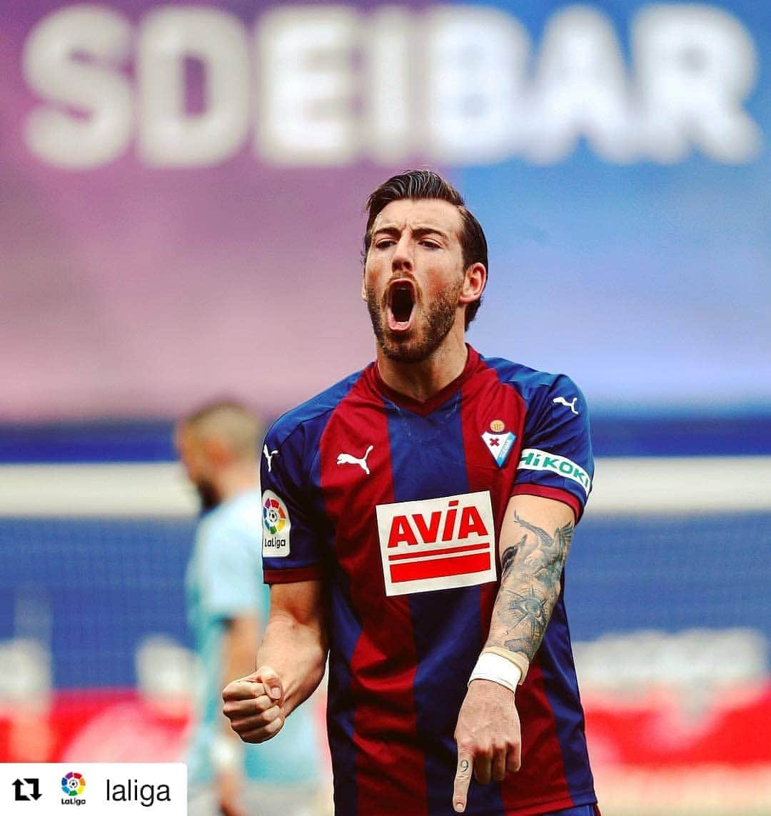 SDエイバルさんのインスタグラム写真 - (SDエイバルInstagram)「🤩 #Repost @laliga ・・・ THIS IS @sdeibar! 🔥😱🔥 • #SergiEnrich #Eibar #LaLigaSantander #LaLiga #Football」3月14日 20時57分 - sdeibar