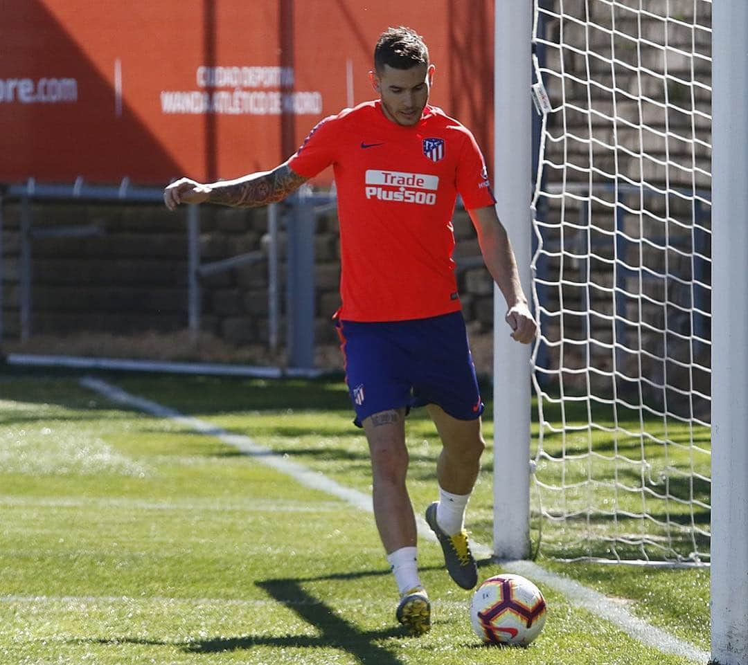 アトレティコ・マドリードさんのインスタグラム写真 - (アトレティコ・マドリードInstagram)「Nueva sesión de entrenamiento en la Ciudad Deportiva para preparar el duelo liguero ante el Athletic Club en San Mamés -  New training session ahead of the league match against Athletic Club at San Mamés -  Nouvelle session d’entraînement au programme pour préparer le match de LaLiga 🆚 l’Athletic Club au stade San Mamés.  #AúpaAtleti #Atleti #Atlético #AtléticoDeMadrid #Fútbol #Soccer #Football #GoAtleti #LaLiga #AthleticAtleti」3月14日 21時01分 - atleticodemadrid