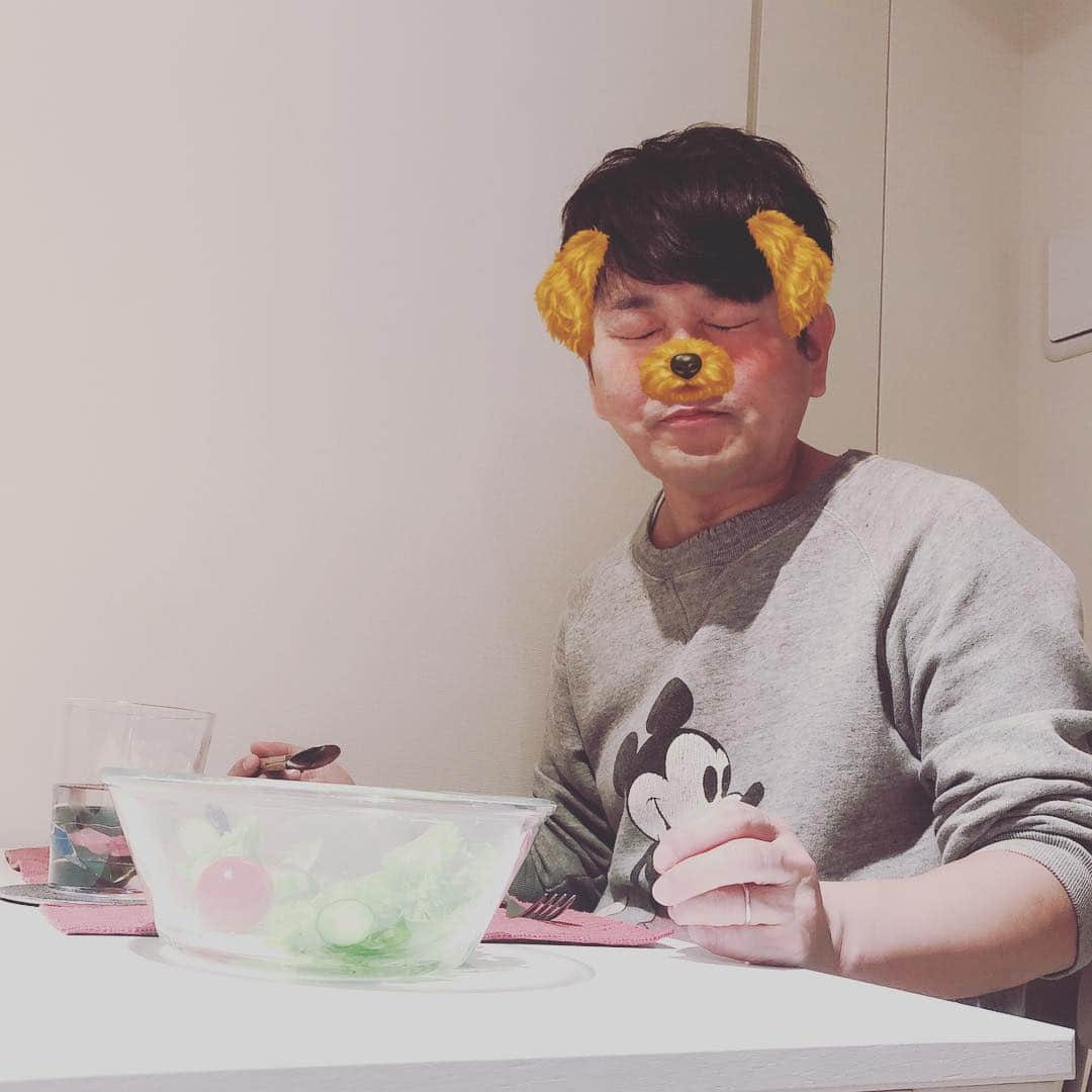 のインスタグラム：「目を瞑ってやっっと ちょい可愛🥺」