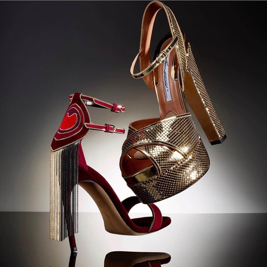 のインスタグラム：「Heavy Metal!!!! ⚡️⚡️⚡️ My MADISON in metal mesh and my peacock inspired sandal #highheels #heels #metal #gold #sickshoes #couture #madeinitaly #glamour #fashion #brianatwood #letthegoodtimesroll」