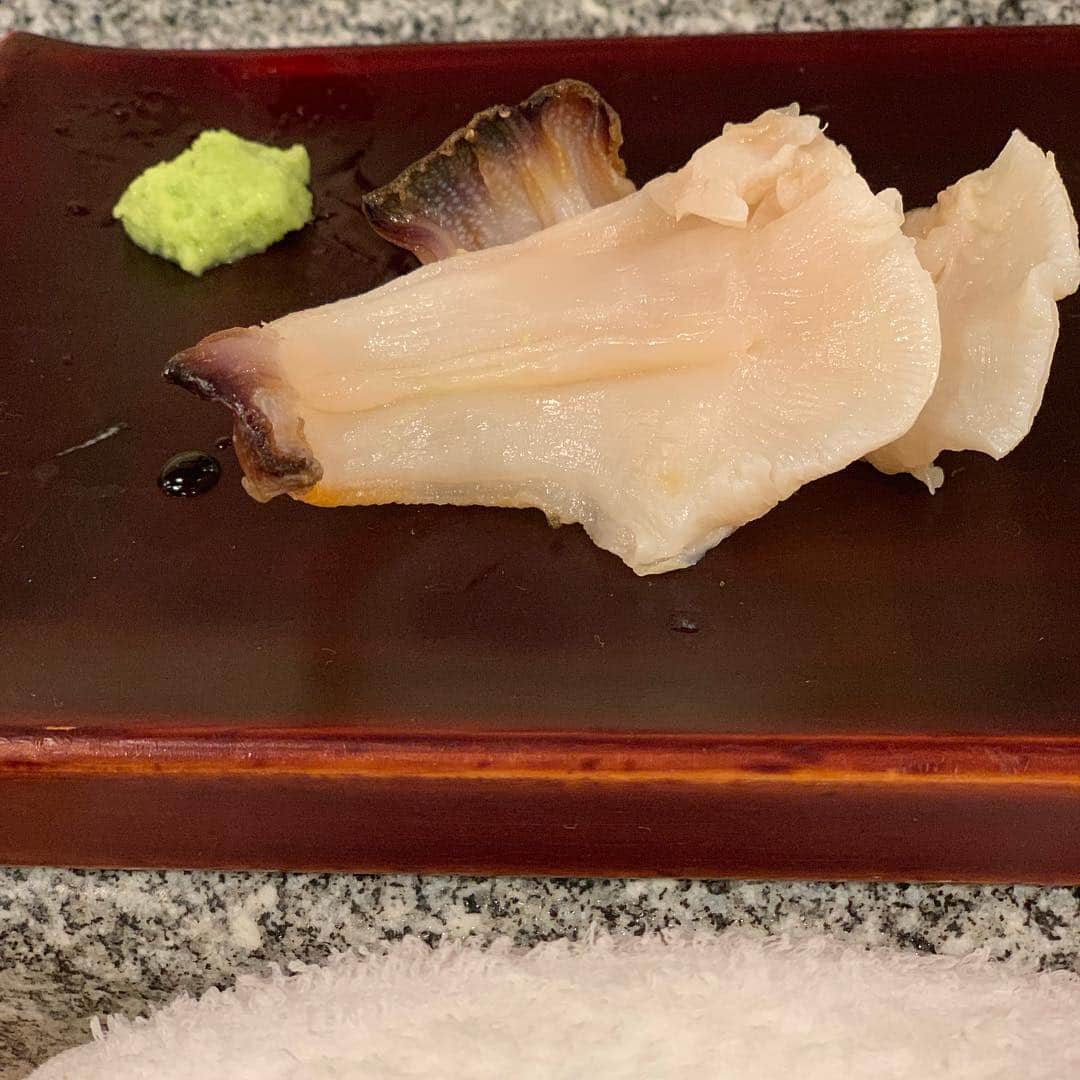 岸本加世子さんのインスタグラム写真 - (岸本加世子Instagram)「静岡の有名な末廣鮨。 久しぶりに来れました。日本一の名店。素敵な出会いもありました。優しくていぶし銀の親方の望月さん。#末廣鮨#宮田和幸#やついいちろう」3月14日 21時29分 - kayokokishimoto