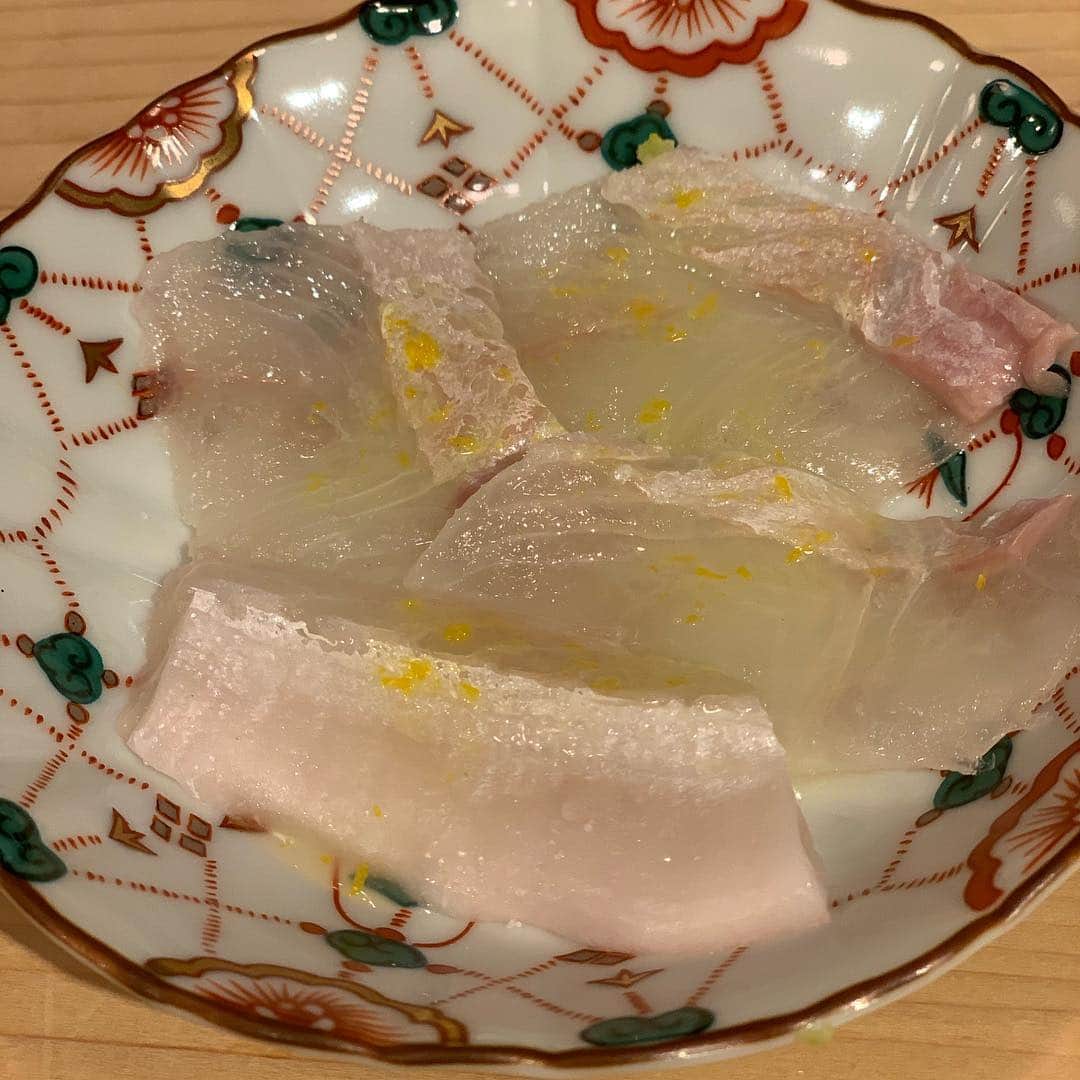 岸本加世子さんのインスタグラム写真 - (岸本加世子Instagram)「静岡の有名な末廣鮨。 久しぶりに来れました。日本一の名店。素敵な出会いもありました。優しくていぶし銀の親方の望月さん。#末廣鮨#宮田和幸#やついいちろう」3月14日 21時29分 - kayokokishimoto
