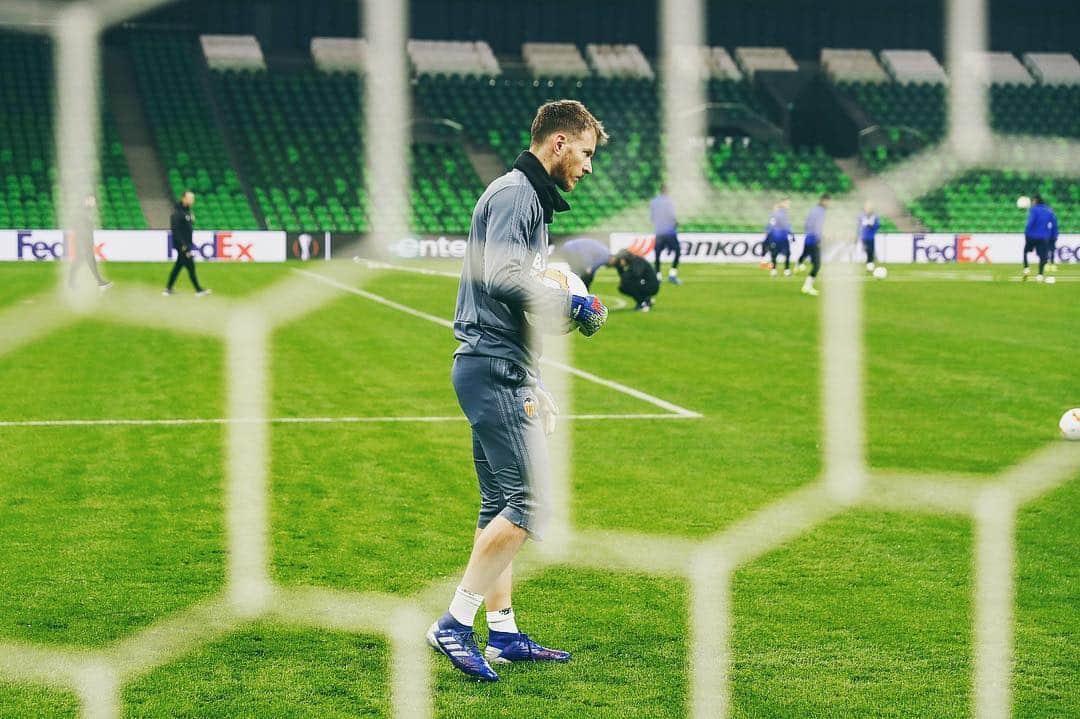 ノルベルト・ムラーラ・ネトのインスタグラム：「🦇 #europaleague Valencia X Krasnodar - 14.03 - 18h55 ESP | 14h55 BRA. #amuntvalencia」