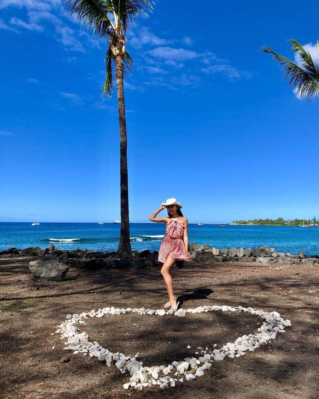 Laraさんのインスタグラム写真 - (LaraInstagram)「Throw back February 🏝 Hawaii big island 🐚 . . 2月に行った ハワイ島のカイルアコナで ♡と写真📸」3月14日 21時42分 - fa_la_lara